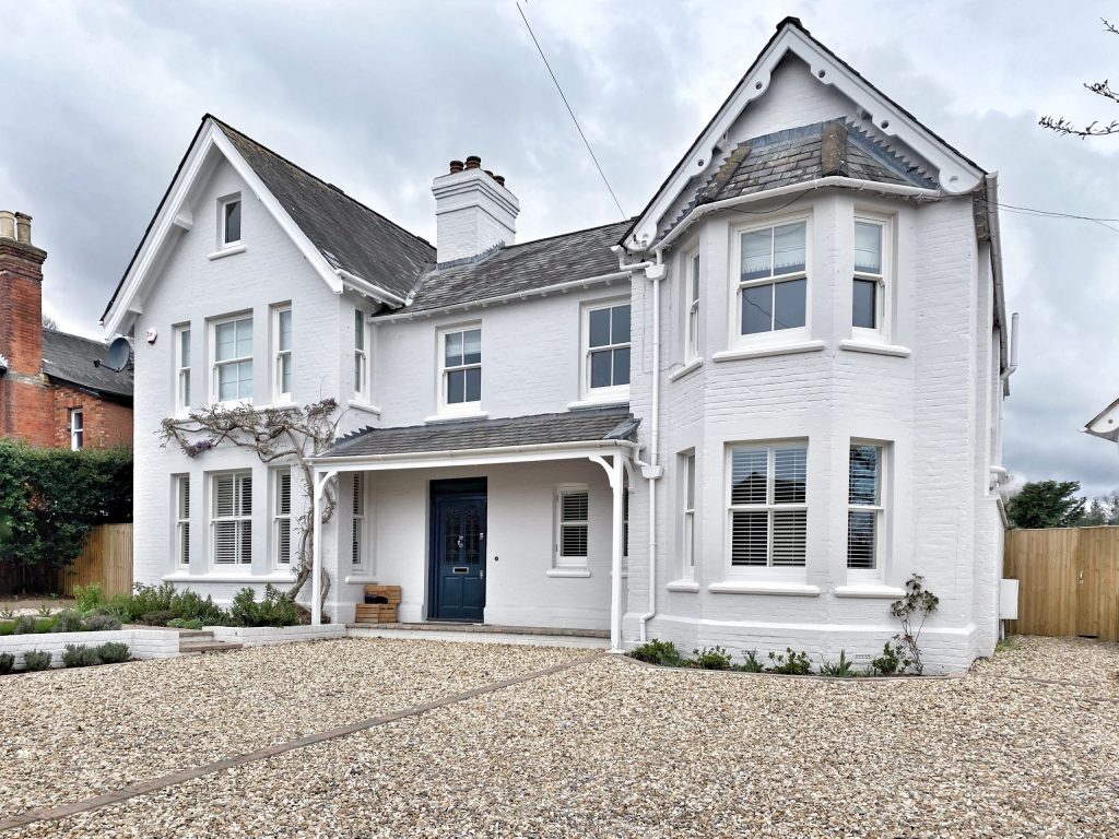 victorian house windows