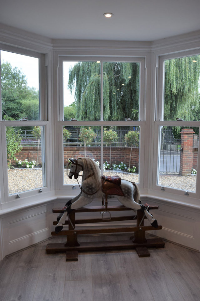 white bay sash windows