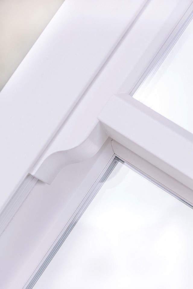 run through sash horn feature