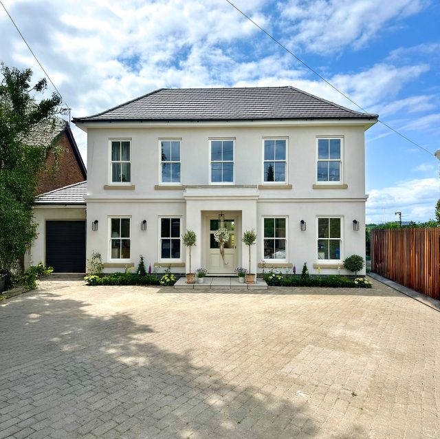 white ultimate Roseview Windows, 